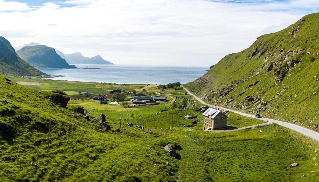 Feriehus Med Flott Havutsikt Ved Hauklandstranden Leknes Exterior photo